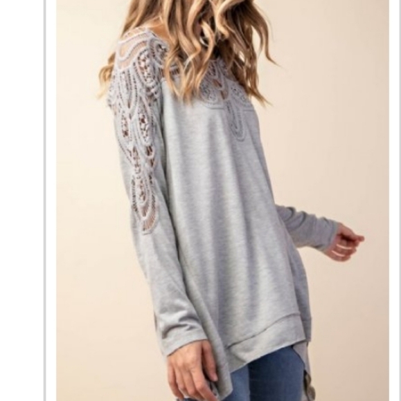 EMBROIDERED SHOULDER BOHO KNIT TUNIC - Picture 2 of 10
